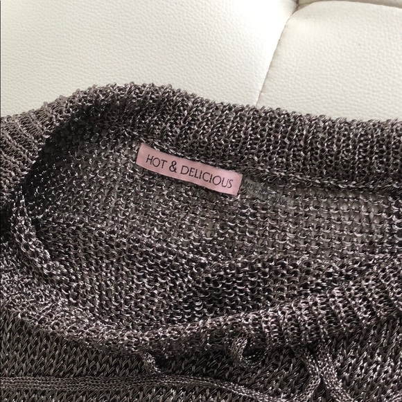 Cover up top - Picture 3 of 3